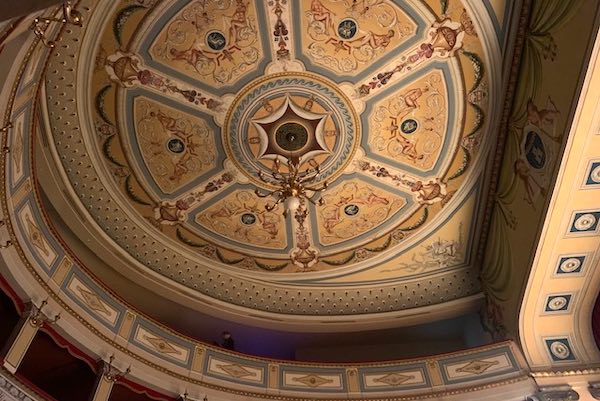 Quarto Festival del Teatro Artigianale, "Un Sacco Di-Versi" cerca compagnie