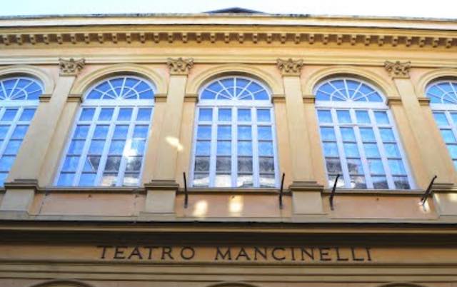 Teatro Mancinelli. Il delitto Prefetto di una politica pettegola.
