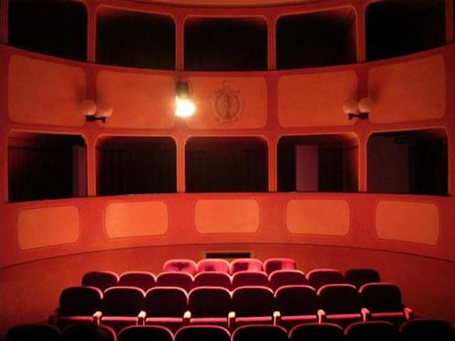 Il Teatro dei Rustici alza il sipario sulla nuova stagione. Gli spettacoli in cartellone