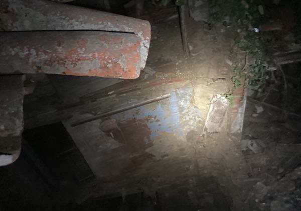 Nella frazione di Cantone crolla il tetto di una casa disabitata