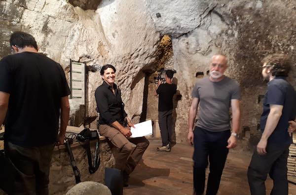 Nei sotterranei di Orvieto con Darius Arya. In onda su Rai 5 "Under Italy"