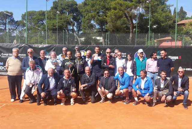 Ussi Toscana vince il primo Campionato italiano di tennis a squadre per giornalisti