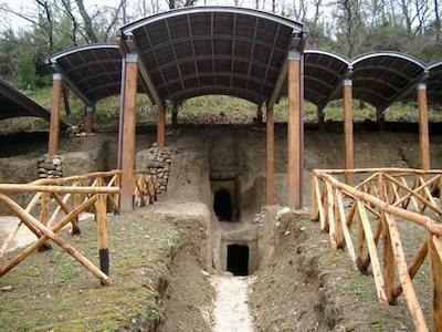 A Montecchio nuovo orario di apertura con visite guidate alla Necropoli del Vallone di San Lorenzo