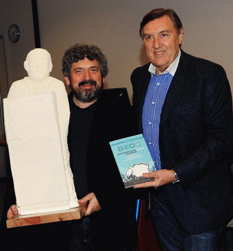 Marco Giovannelli, direttore e fondatore di Varesenews.it premiato per quindici anni di attività giornalistica on line