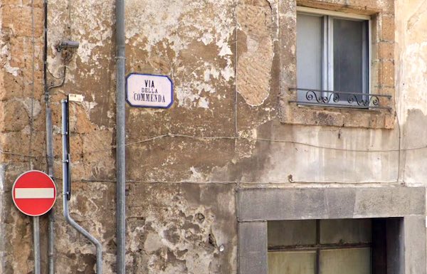 Divieto di sosta in Via Loggia dei Mercanti e chiusura di Via della Commenda per lavori