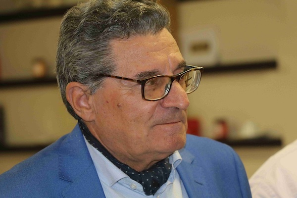 Vaccini, Confesercenti chiede di dare priorità a terziario e turismo in vista della stagione estiva