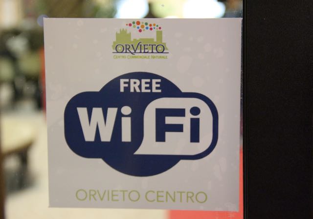 Segnale "Orvieto Centro Free" anche in Piazza Duomo