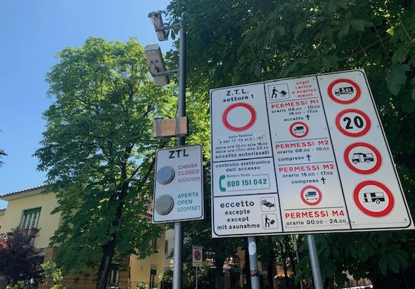 Prorogato al 1° giugno l'orario di transito del varco da Piazza Cahen al Mancinelli