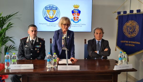 Inaugurata "Una stanza tutta per sé" per aiutare le donne vittime di violenza presso il Comando Compagnia dei Carabinieri
