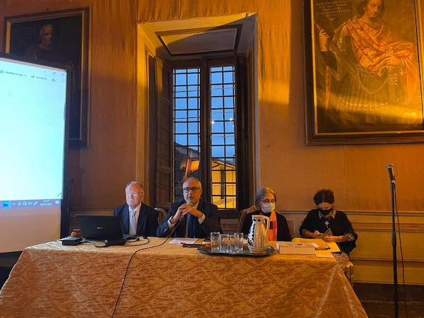 Cultura e mondanità al Castello Ruspoli per la presentazione del libro su Ortensia Farnese