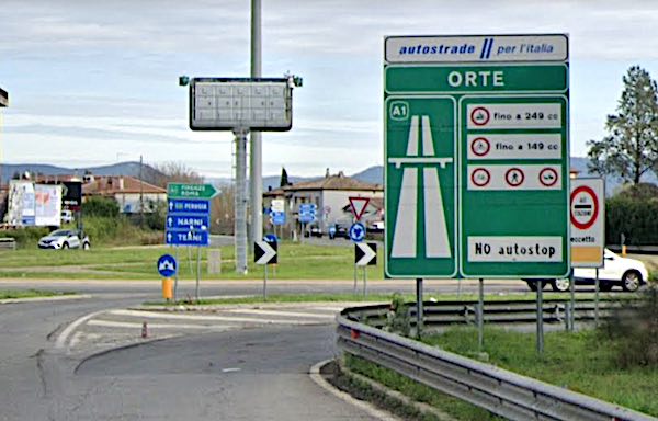 Autostrada del Sole, chiusura notturna per lavori al casello di Orte