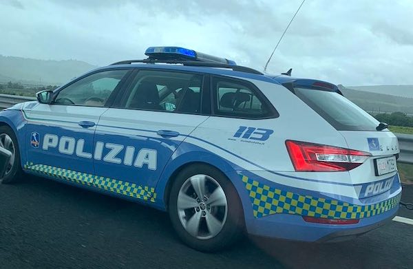 Malore in A1, salvato dalla Polstrada un camionista colpito da arresto cardiaco