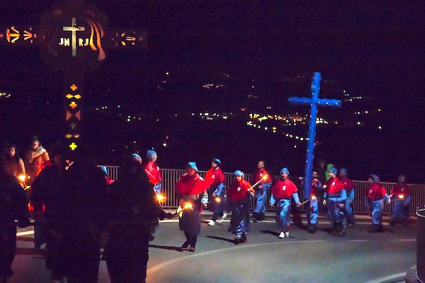 Rivive il fascino antico della Processione Storica del Venerdì Santo