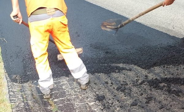 Partiti i lavori per il risanamento del piano viario sulla SR 454 