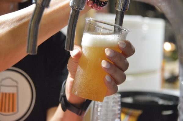 "Fermento", street food, musica e convivialità in riva al mare con il festival della birra artigianale 