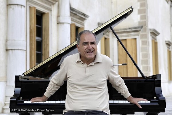 "Tuscia in Jazz for Sla", concerto di Enrico Pieranunzi al Muvis