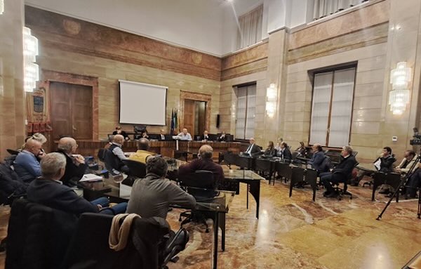 Bandecchi ufficializza all'Assemblea dei Sindaci la spesa di 2 milioni di euro per le strade