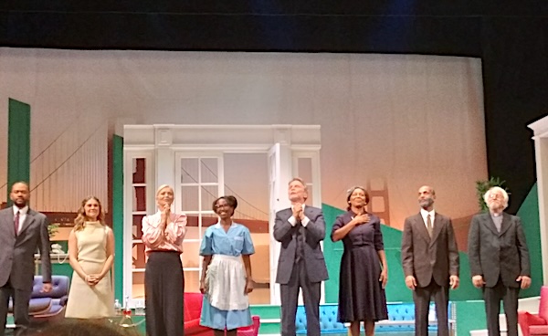 Al Mancinelli Cesare Bocci, Vittoria Belvedere e tutti gli altri attori della commedia "Indovina chi viene a cena?" hanno stregato il pubblico