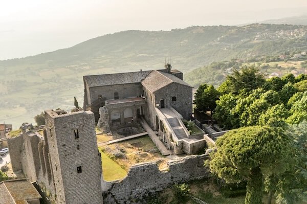 In arrivo 50.000 euro per la valorizzazione della Rocca dei Papi e dei suoi Giardini Storici