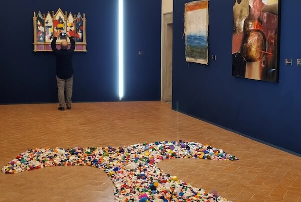 Prorogata fino al 10 maggio a Palazzo della Corgna la mostra "E nacque un miracolo"