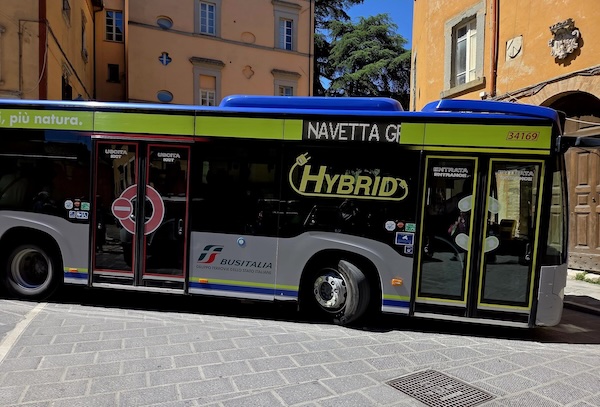"Da giugno navette gratuite per il centro storico fino a mezzanotte"