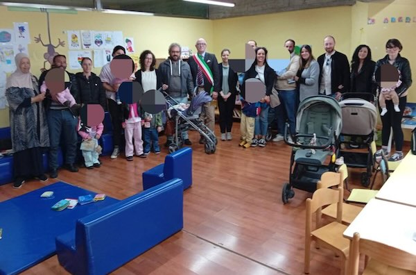 Il Comune accoglie i nuovi nati in Biblioteca regalando loro libri e tessere d'iscrizione