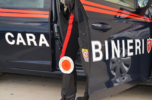 Aggredisce la moglie, arrestato dai Carabinieri e trasferito in carcere