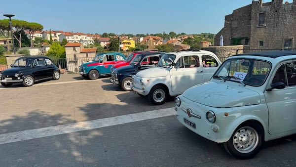 Successo per il 1&deg; Raduno Fiat 500 "Fuori le Mura"
